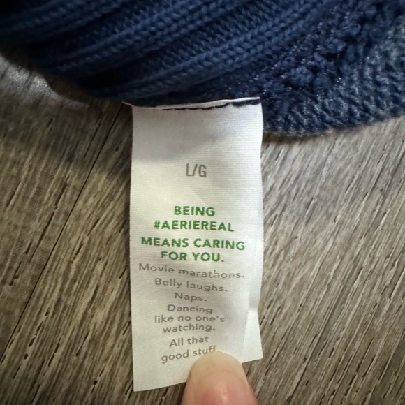 Aerie crewneck - Picture 4 of 4